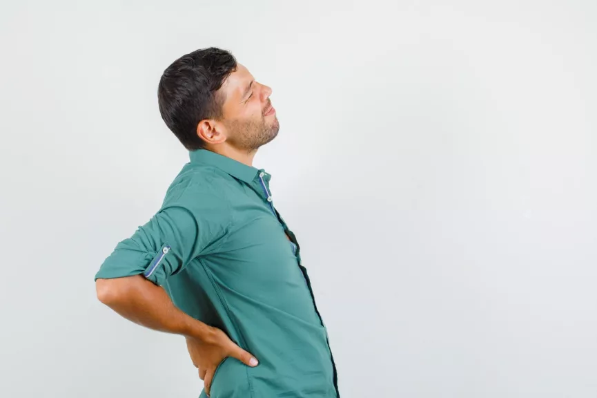 Rückenschmerzen unten - Entdecke Soforthilfe mit Übungen, Tipps & Therapie für schnelle Linderung.